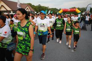 BIB: 
                            <button type="button" onclick="openModal(3530956)" class="btn btn-primary btn-sm float-right btn-popup" data-toggle="modal" data-target=".modal-high-quality">
                        <i class="fas fa-shopping-cart"></i> Add to Cart
                    </button>
                                            <button type="button" onclick="isThisMe(3530956, true)" class="btn btn-success btn-sm float-right btn-popup btn-isme hidden" data-toggle="tooltip" data-placement="bottom" title="นี่คือรูปของคุณใช่ไหม คลิกที่นี่เพื่อเอาเข้าอัลบั้ม">
                        <i class="fas fa-plus"></i> Add to album
                    </button>
                    <button type="button" onclick="isThisMe(3530956, false)" class="btn btn-warning btn-sm float-right btn-popup btn-isnotme hidden">
                        <i class="fas fa-ban"></i> Remove from album
                    </button>